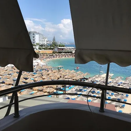 Chris Sea View Apartment